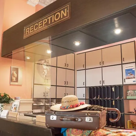 酒店 亚达吉奥酒店 3*